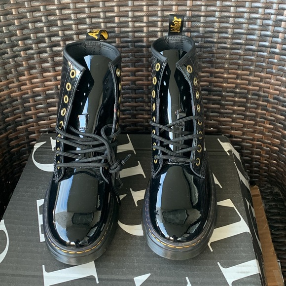 DR.MARTENS WOMENS ZAVALA COMBAT BOOT Black Patent - Picture 3 of 16